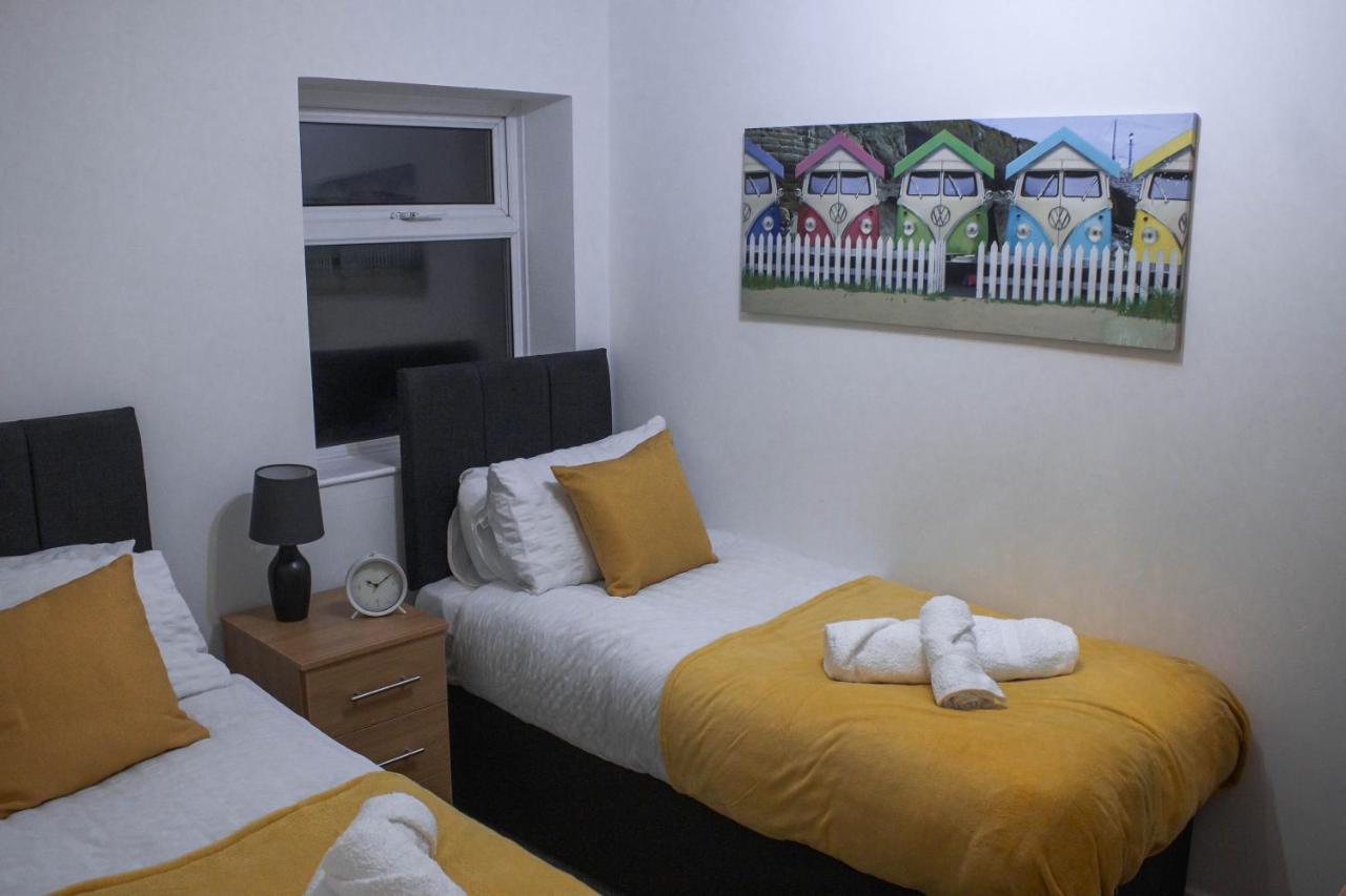 סוואנסי Business Friendly 3Br Home - King Size Beds & Centrally Located מראה חיצוני תמונה
