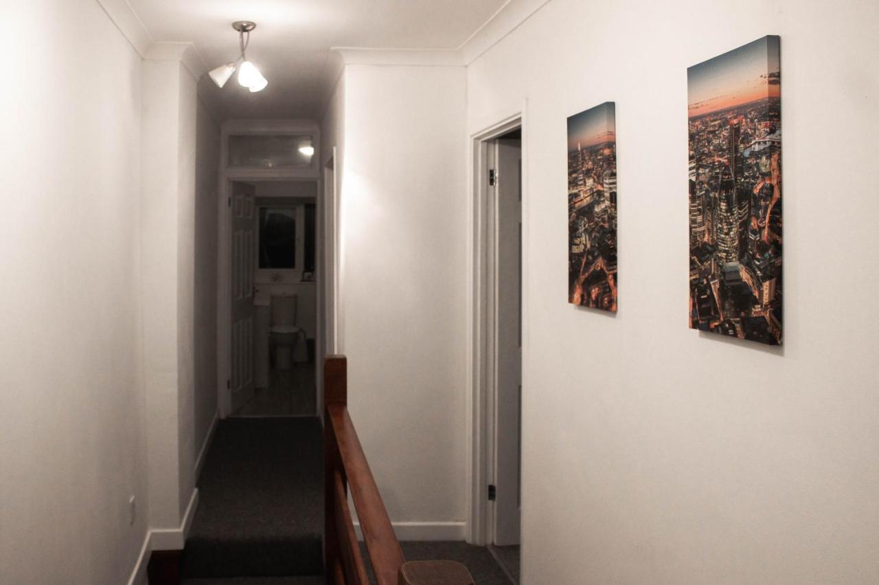 סוואנסי Business Friendly 3Br Home - King Size Beds & Centrally Located מראה חיצוני תמונה