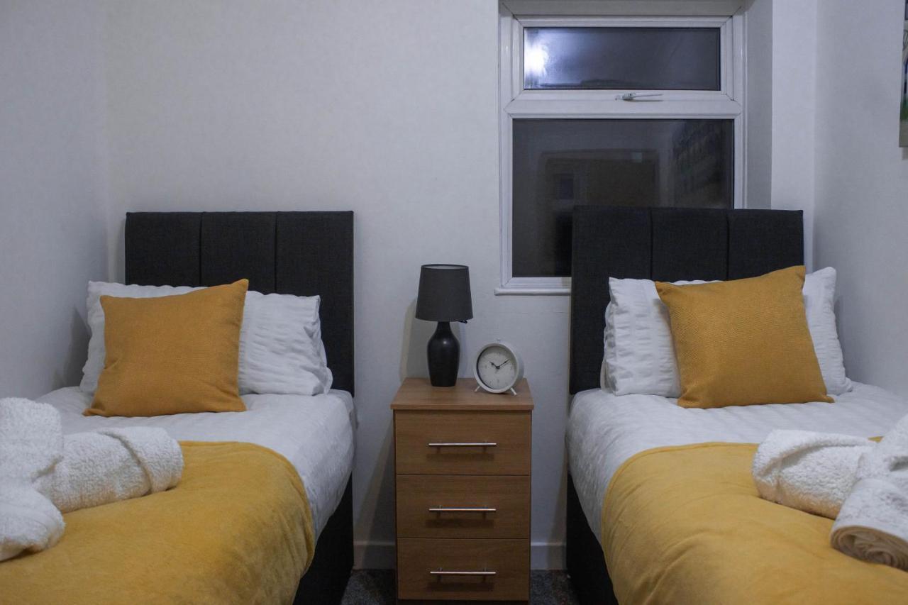 סוואנסי Business Friendly 3Br Home - King Size Beds & Centrally Located מראה חיצוני תמונה